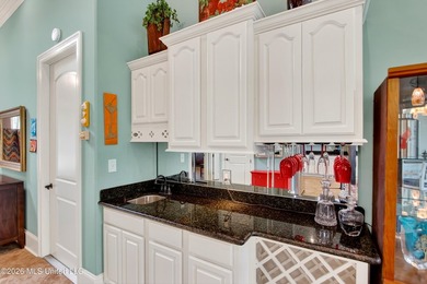 Beautiful golf course home located in the sought-after Fairway - photo 16