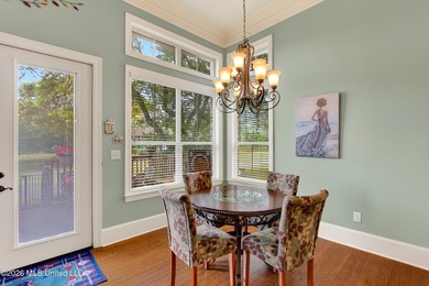 Beautiful golf course home located in the sought-after Fairway - photo 19