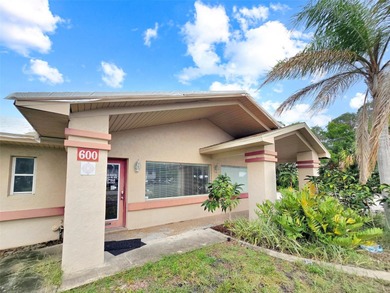 Lake Eustis Townhome/Townhouse For Sale in Eustis Florida