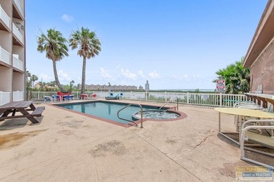 Excellent opportunity to acquire a bay front 50 room hotel in a - photo 21