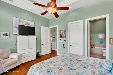 Beautiful golf course home located in the sought-after Fairway - photo 22