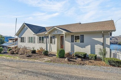 Seller has an accepted contract with a 48 hr right of first - photo 2