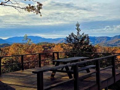 Some homes have *a view*,this one IS the view. Stretching across