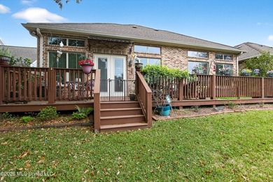 Beautiful golf course home located in the sought-after Fairway - photo 34
