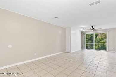 **Seller is willing to contribute to buyer's closing costs** - photo 4