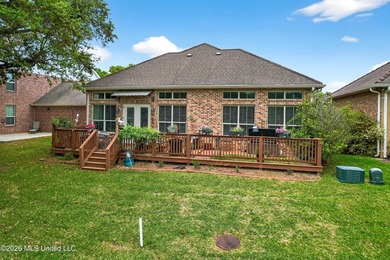 Beautiful golf course home located in the sought-after Fairway - photo 38