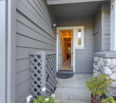 Tucked away in a centrally located, intimate neighborhood, 6 - photo 2
