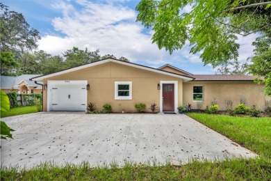 Lake Home For Sale in Oviedo, Florida
