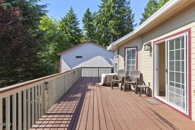 Beautiful 3-Bedroom Home in the Heart of Lincoln City Move right - photo 15