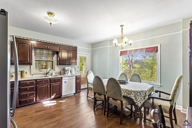 Step into timeless elegance with this stunning Victorian-style - photo 17