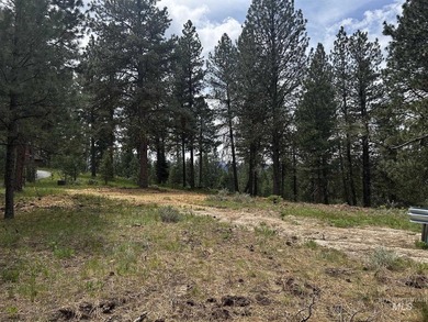Cascade Lakeview Lot. Tucked at the end of a quiet cul-de-sac - photo 18