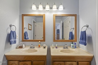 Beautiful 3-Bedroom Home in the Heart of Lincoln City Move right - photo 20