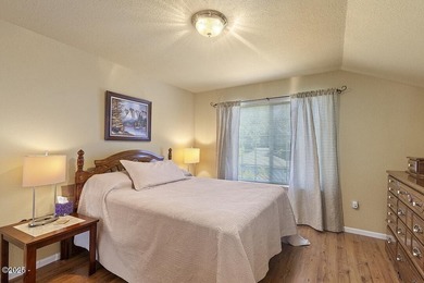 Beautiful 3-Bedroom Home in the Heart of Lincoln City Move right - photo 29