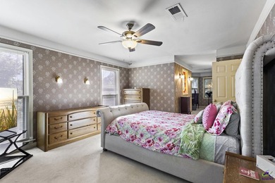 Step into timeless elegance with this stunning Victorian-style - photo 34