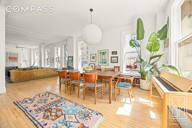 Want drama, light, and space? Do not miss this renovated - photo 1