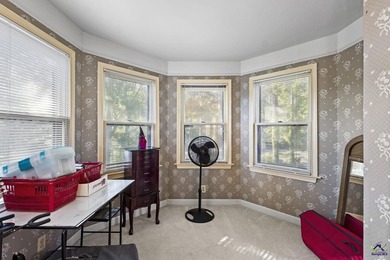 Step into timeless elegance with this stunning Victorian-style - photo 42