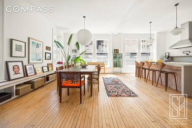 Want drama, light, and space? Do not miss this renovated - photo 3