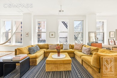 Want drama, light, and space? Do not miss this renovated - photo 6