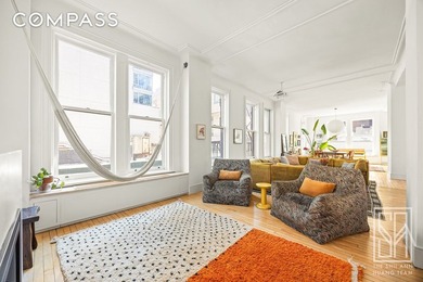 Want drama, light, and space? Do not miss this renovated - photo 7