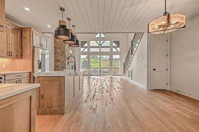 Situated in a prestigious neighborhood, this bespoke - photo 8