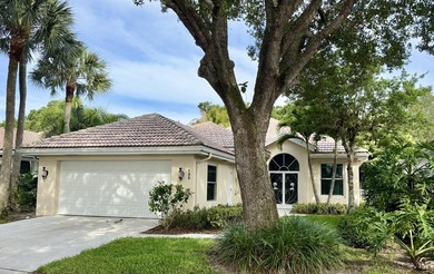 Welcome to this well-appointed, Divosta built, 3-bedroom - photo 1