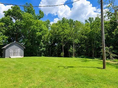 Country Living with Modern Style on nearly an acre! Welcome home - photo 12