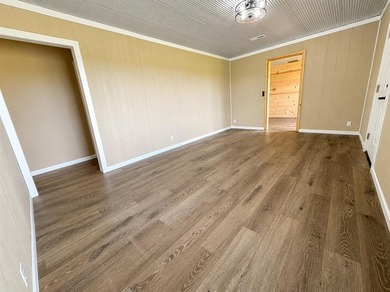 Country Living with Modern Style on nearly an acre! Welcome home - photo 18