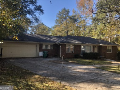 Moore Lakes Home Sale Pending in Ellenwood Georgia