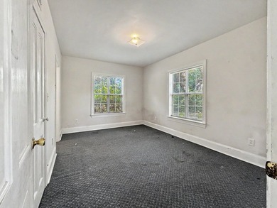 305 Geddes Avenue presents an excellent opportunity for - photo 23
