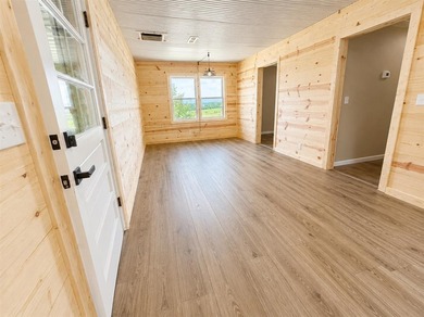 Country Living with Modern Style on nearly an acre! Welcome home - photo 25