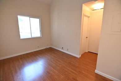 Why pay rent, when you can own! Welcome to this bright and - photo 8