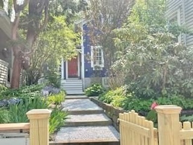 Experience the perfect blend of historic Newport charm and - photo 30