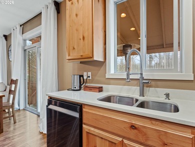 Well-maintained home sits on a premium greenbelt lot that is - photo 11