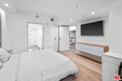 This extensively renovated corner unit is the best 1 bedroom - photo 13