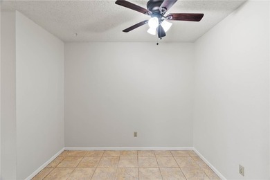 PRICE IMPROVED | THE MANSIONS TOWNHOMES | PRIVATE COURTYARD | 2 - photo 14