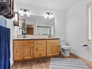 Well-maintained home sits on a premium greenbelt lot that is - photo 16