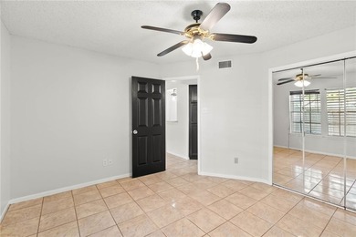 PRICE IMPROVED | THE MANSIONS TOWNHOMES | PRIVATE COURTYARD | 2 - photo 18