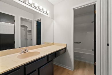 PRICE IMPROVED | THE MANSIONS TOWNHOMES | PRIVATE COURTYARD | 2 - photo 20