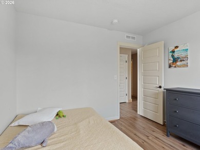 Well-maintained home sits on a premium greenbelt lot that is - photo 20