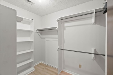 PRICE IMPROVED | THE MANSIONS TOWNHOMES | PRIVATE COURTYARD | 2 - photo 22