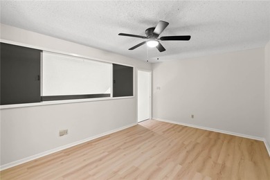 PRICE IMPROVED | THE MANSIONS TOWNHOMES | PRIVATE COURTYARD | 2 - photo 24