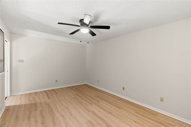 PRICE IMPROVED | THE MANSIONS TOWNHOMES | PRIVATE COURTYARD | 2 - photo 25