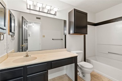 PRICE IMPROVED | THE MANSIONS TOWNHOMES | PRIVATE COURTYARD | 2 - photo 26