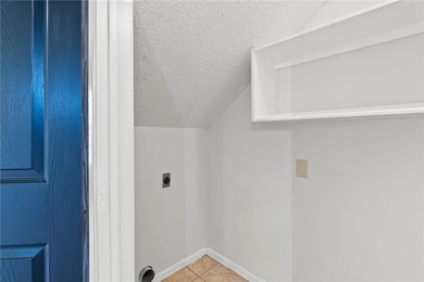 PRICE IMPROVED | THE MANSIONS TOWNHOMES | PRIVATE COURTYARD | 2 - photo 28