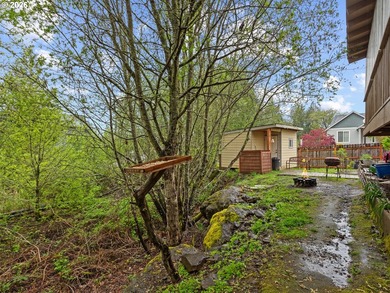 Well-maintained home sits on a premium greenbelt lot that is - photo 29