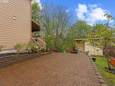 Well-maintained home sits on a premium greenbelt lot that is - photo 32