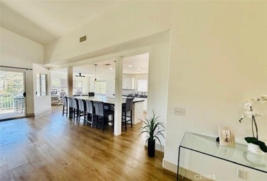 Beautifully upgraded home with view of the golf course, 18th - photo 4
