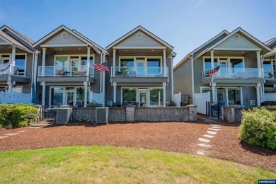 Rare opportunity to own a stunning furnished lakefront townhome - photo 2