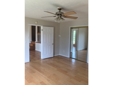 Spacious 3-bedroom, 2-bath home offering 2029 sq ft in a - photo 6