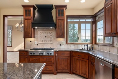 Exceptional, CUSTOM QUALITY two story, one owner home with a - photo 13
